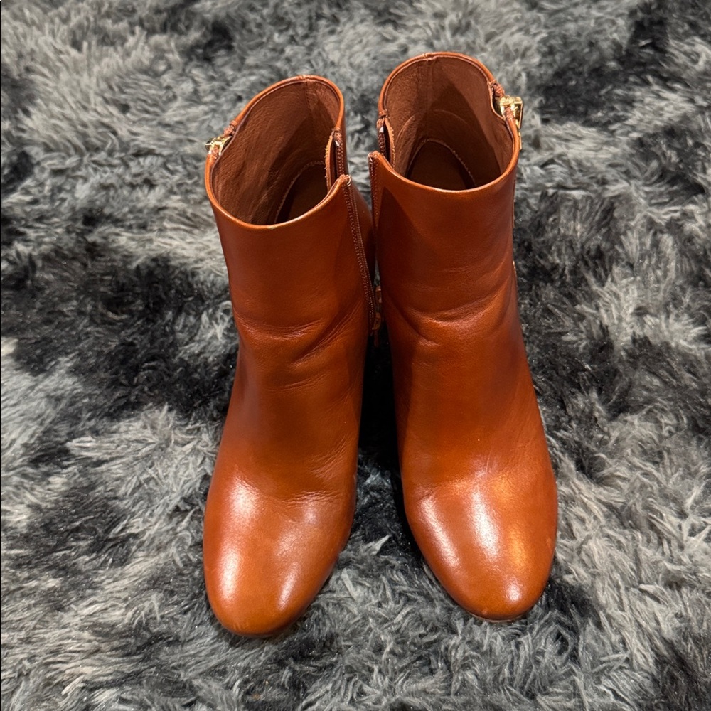 Jeffrey Campbell Elegant Brown Ankle Boots - Picture 2 of 9